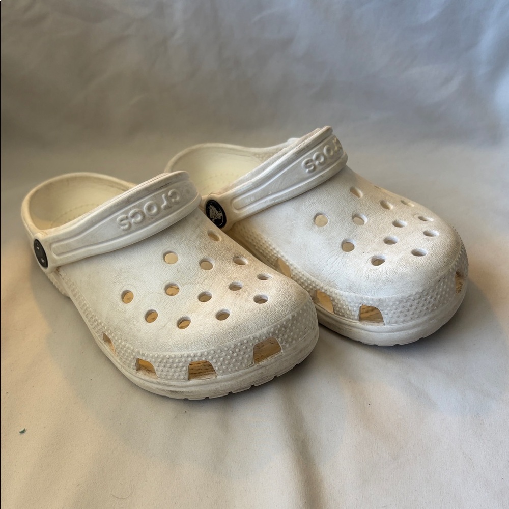 CROCS Kids Classic Clog - White - Picture 1 of 2